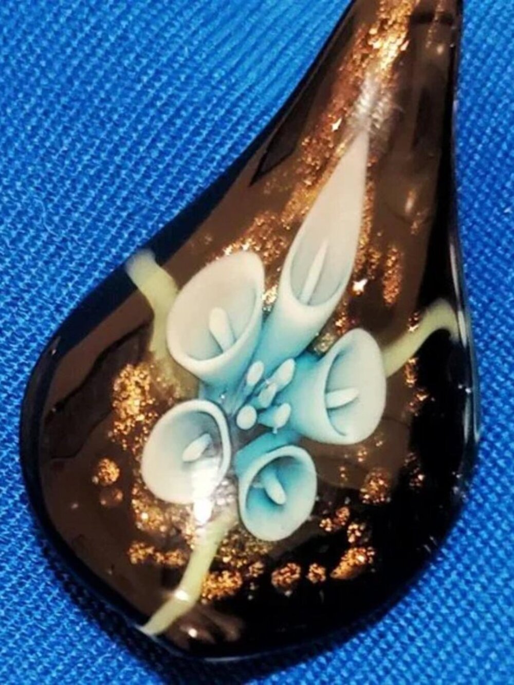 Murano Crystal Charm – New Without Tag – Elegant Jewelry